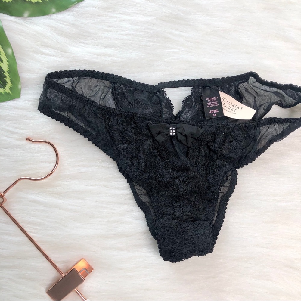 VS Victoria’s Secret Black Lace Cheekini Panty